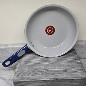T-fal Easy Care Ceramic Non-Stick Frying Pan, 9 inch Frypan, Electric Blue White